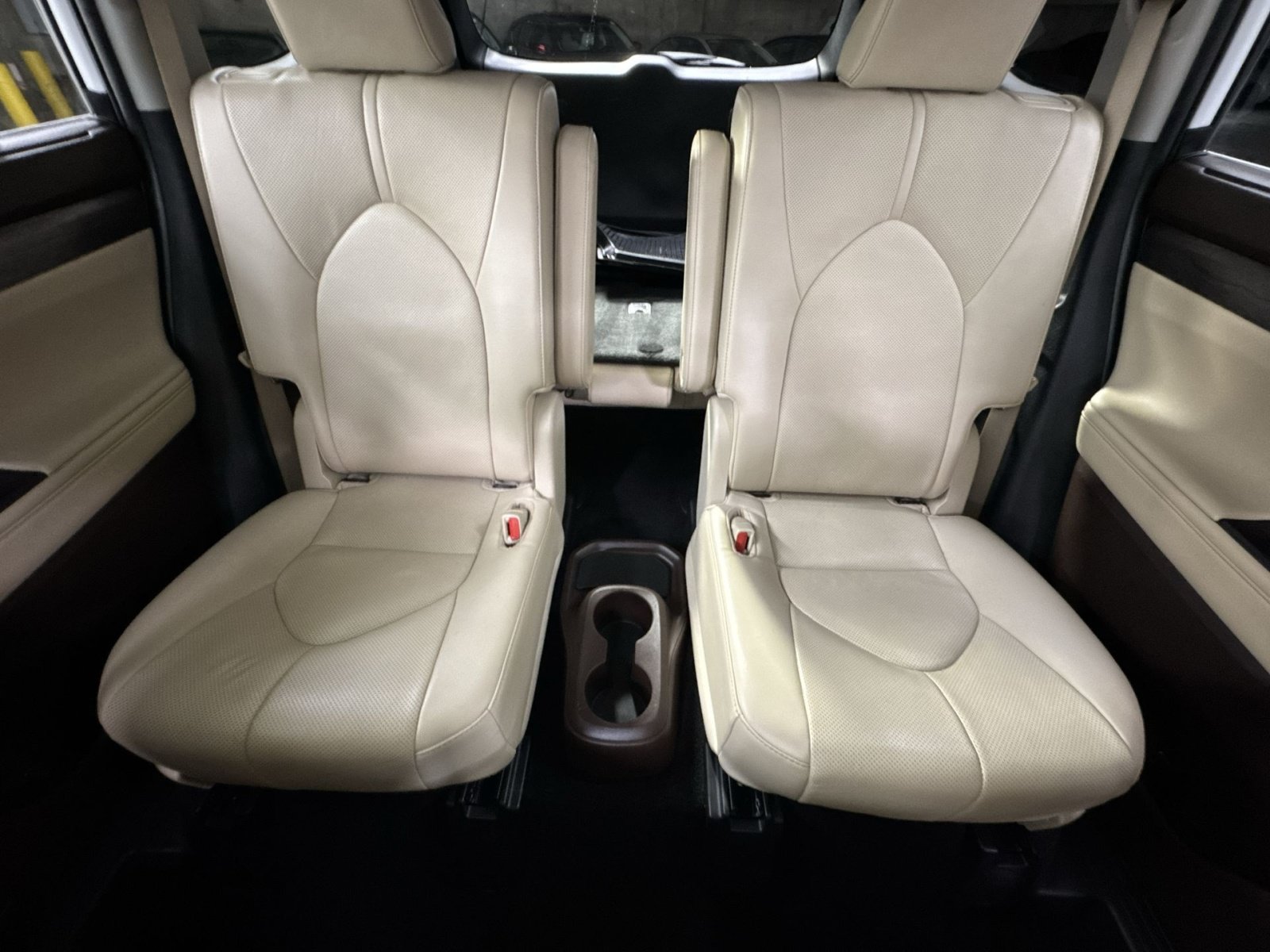 Used 2022 Toyota Highlander Limited AWD/4WD image 15