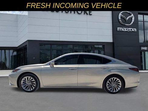Used 2024 Lexus ES 350 Ultra Luxury FWD image 8