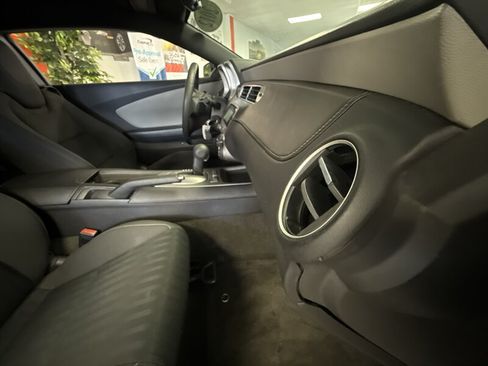 Used 2012 Chevrolet Camaro LS RWD image 22