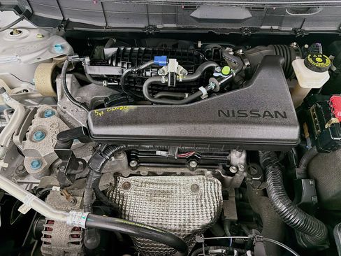 Used 2018 Nissan Rogue SV w/ Premium Package image 31