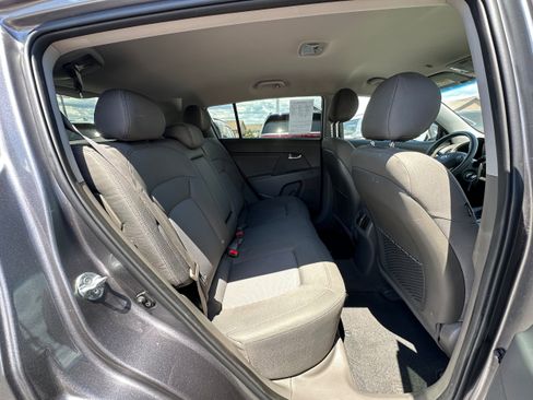 Used 2015 Kia Sportage LX AWD/4WD image 12
