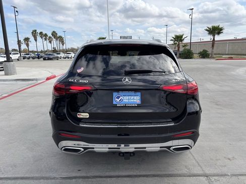Used 2025 Mercedes-Benz GLC 300 GLC 300 image 6