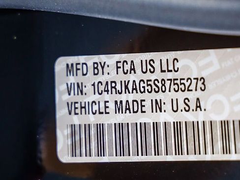 New 2025 Jeep Grand Cherokee L Altitude image 30