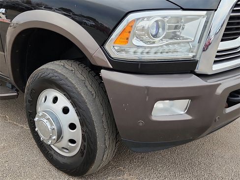 Used 2017 RAM 3500 Laramie Longhorn image 5