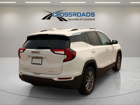 Used 2022 GMC Terrain SLT image 5
