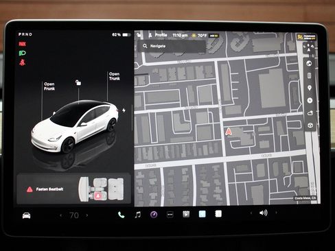 Used 2023 Tesla Model 3 Standard Range image 24