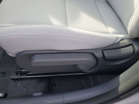 New 2026 Hyundai Kona SE AWD/4WD image 17