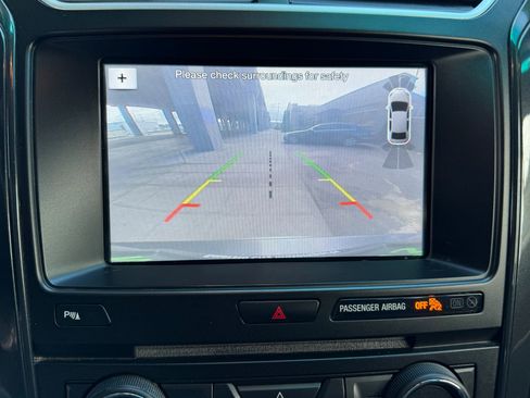 Used 2017 Ford Explorer XLT w/ Equipment Group 202A image 29