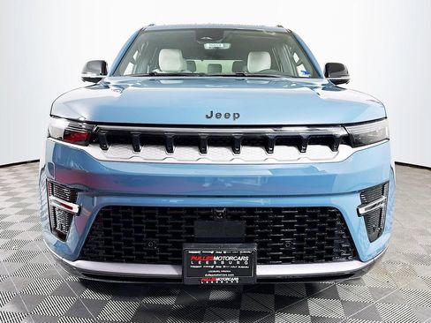 New 2026 Jeep Grand Wagoneer 4WD w/ Premium Group I image 2