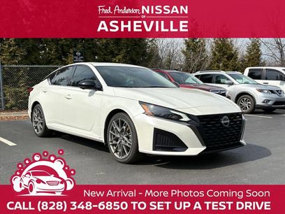 Used 2023 Nissan Altima 2.0 SR