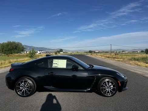 New 2025 Toyota GR86 image 4