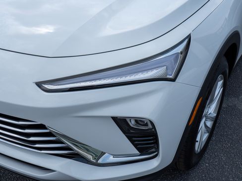 New 2026 Buick Envista Sport Touring FWD image 9