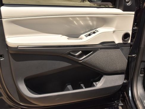 New 2026 Lincoln Navigator Reserve AWD/4WD image 39