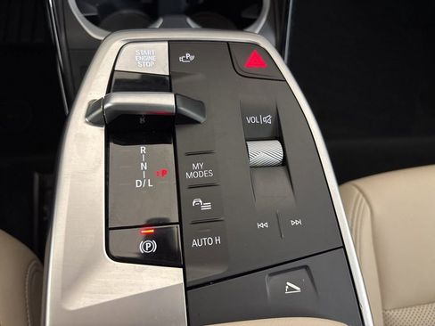 Certified 2025 BMW X1 xDrive28i w/ Technology Package image 15