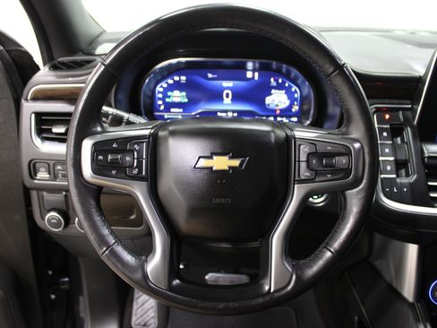 Used 2022 Chevrolet Suburban Premier image 10