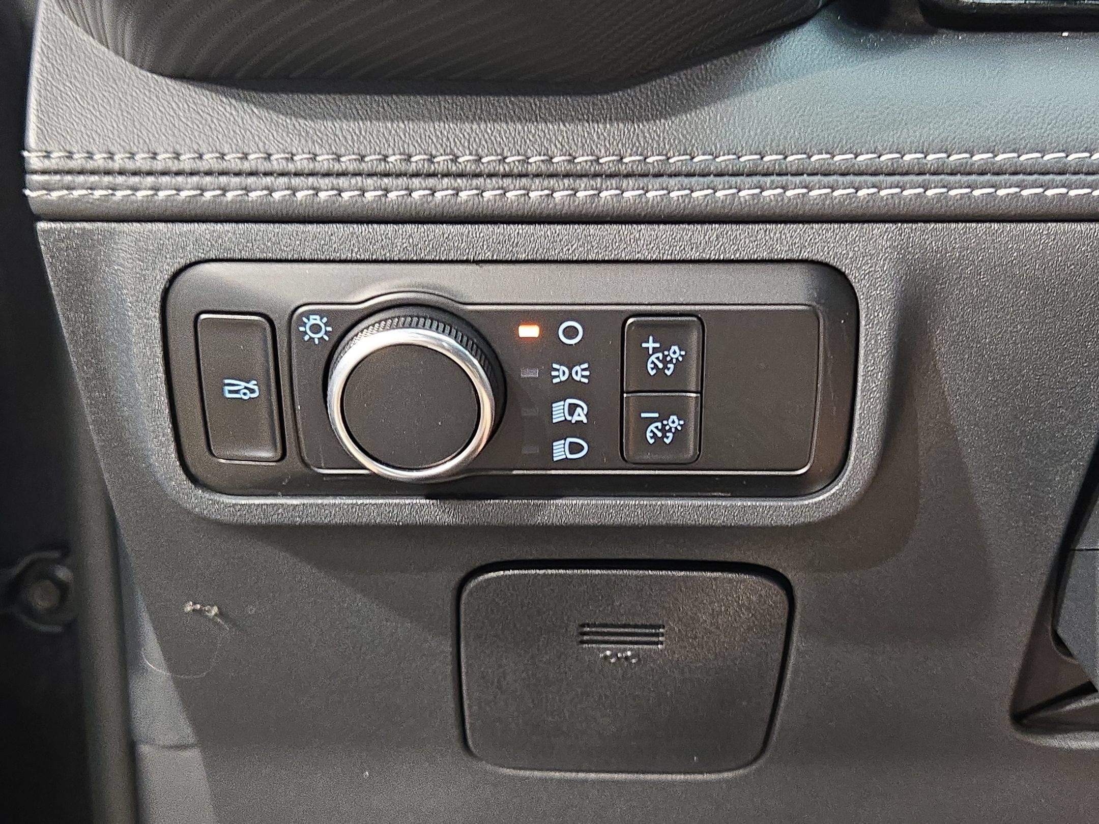 Used 2024 Ford Mustang Premium RWD image 25