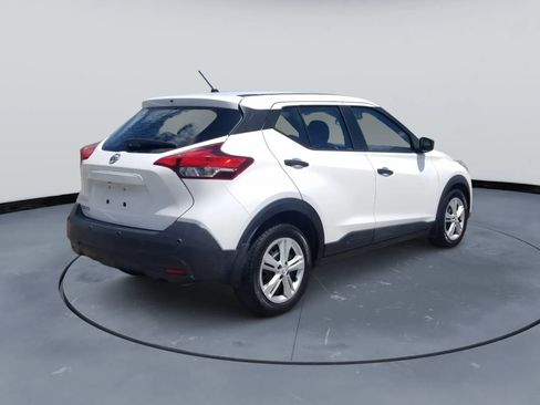 Used 2020 Nissan Kicks S FWD image 5