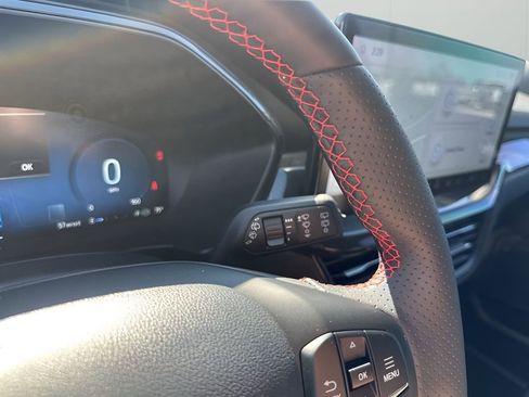 Used 2023 Ford Escape ST-Line Select w/ Tech Pack #2 image 32