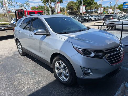 Used 2020 Chevrolet Equinox Premier image 3
