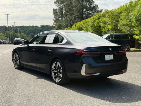 Certified 2026 BMW 540i xDrive AWD/4WD image 3