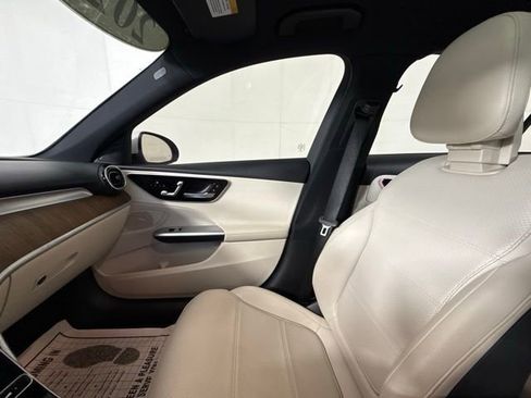 Used 2023 Mercedes-Benz C 300 Sedan image 18