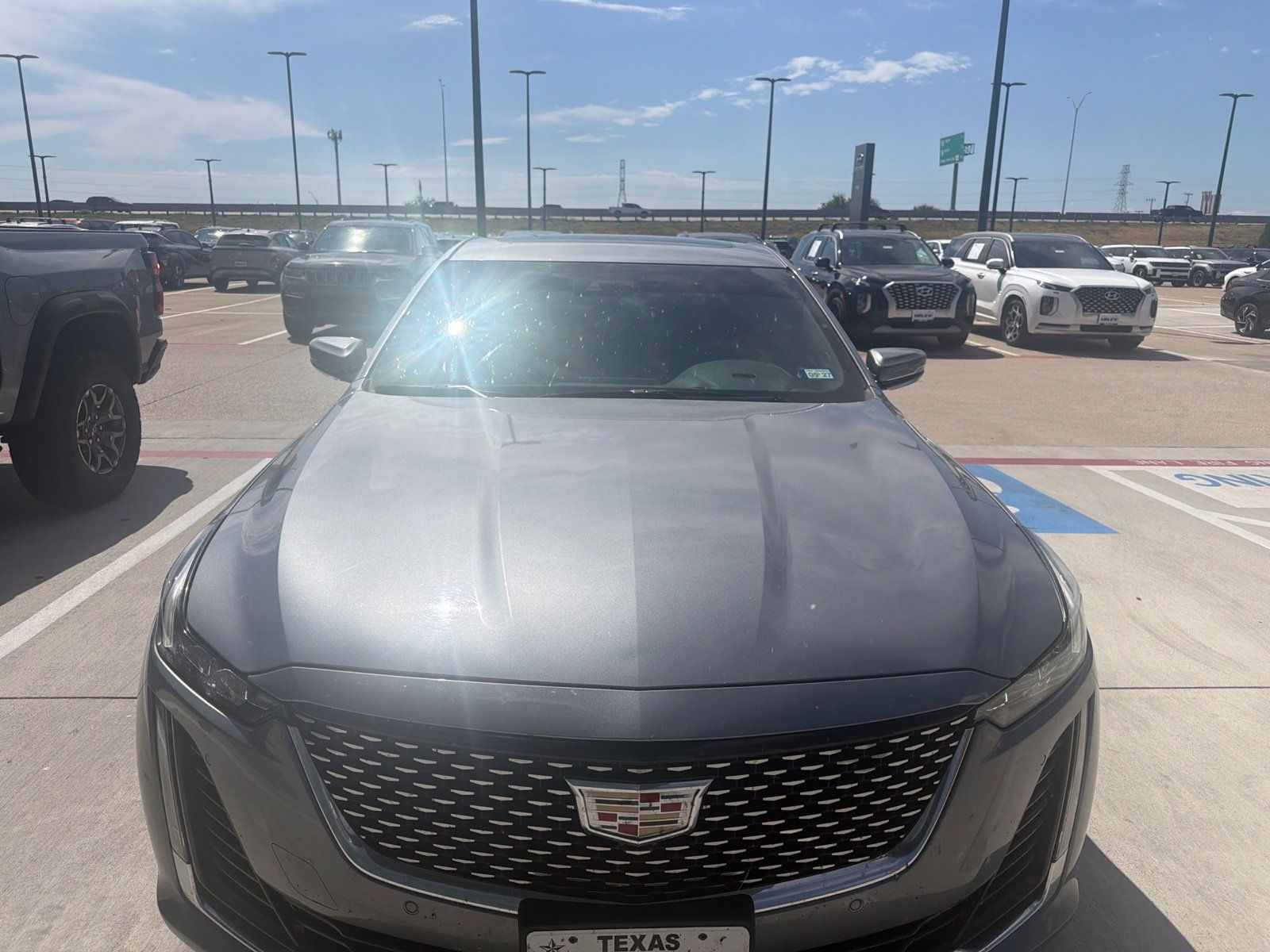 Used 2022 Cadillac CT5 Premium Luxury RWD image 2