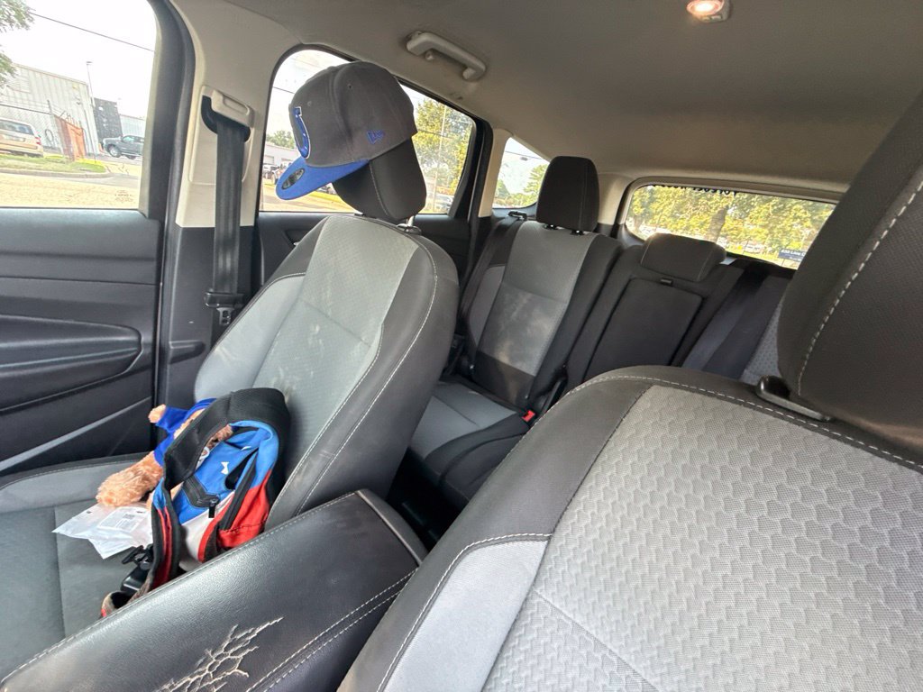 Used 2019 Ford Escape SE FWD image 21