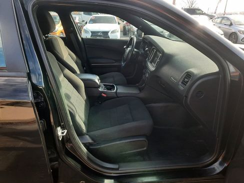 Used 2019 Dodge Charger Police RWD image 8