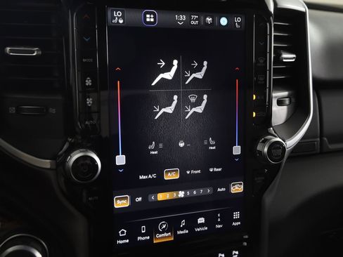 Used 2024 RAM 2500 Big Horn w/ Level 2 Equipment Group AWD/4WD image 32