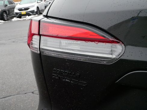 Used 2023 Toyota Corolla Cross XSE image 17