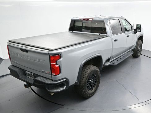 Used 2025 Chevrolet Silverado 2500 ZR2 w/ Technology Package AWD/4WD image 38