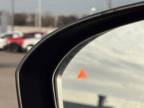 Certified 2022 Nissan Rogue SV image 11