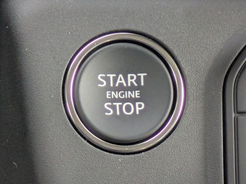 New 2026 Land Rover Defender 110 S image 18