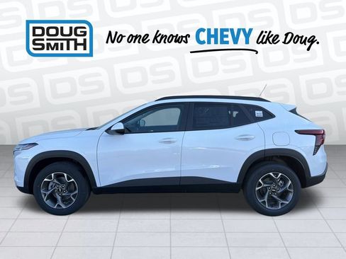 New 2026 Chevrolet Trax LT w/ Driver Confidence Package image 3