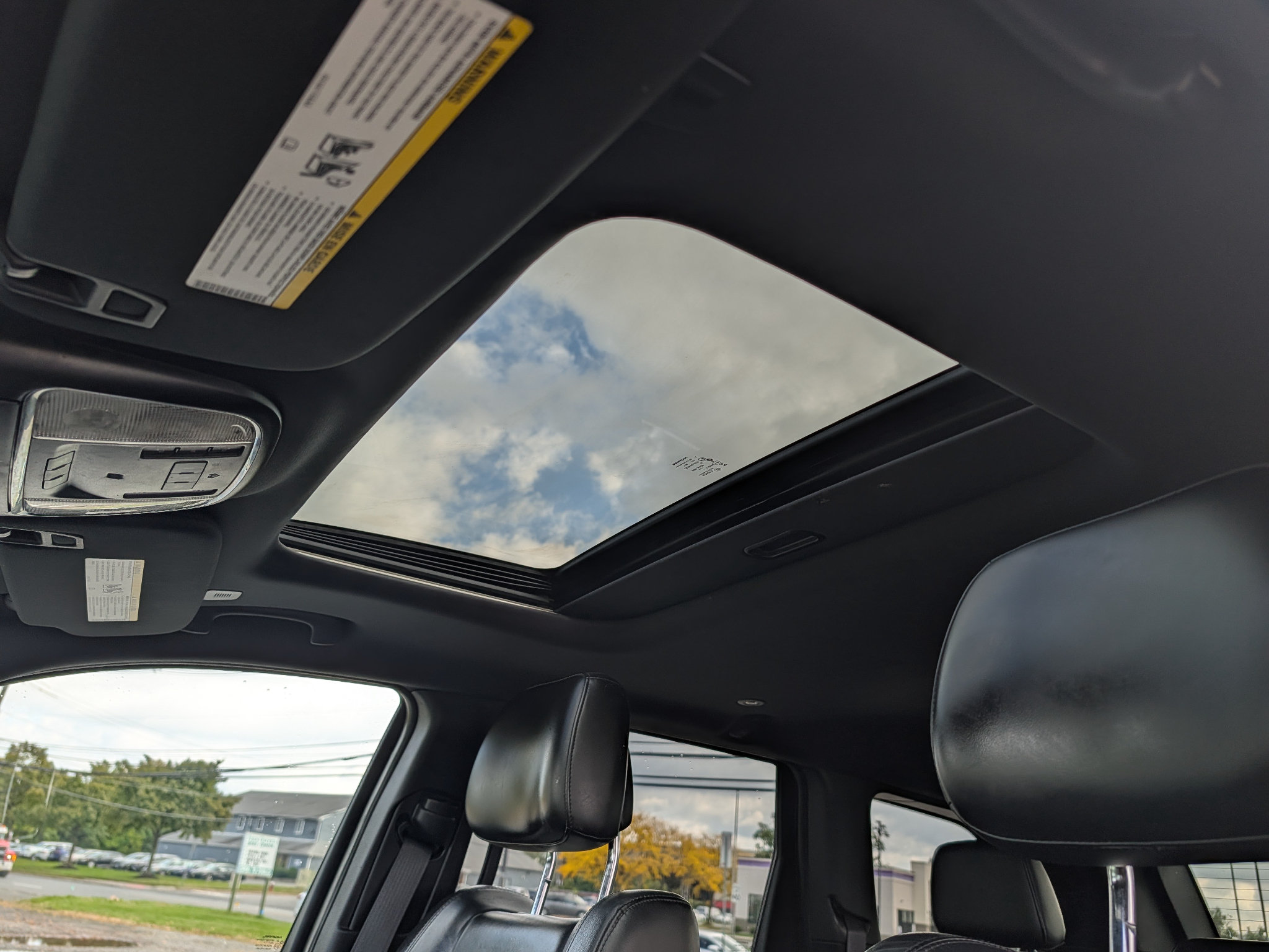 Used 2021 Jeep Grand Cherokee Limited AWD/4WD image 16