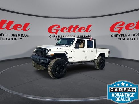 Used 2021 Jeep Gladiator Sport image 4