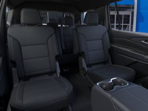 New 2026 Chevrolet Traverse LT w/ LPO, Floor Liner Package FWD image 17