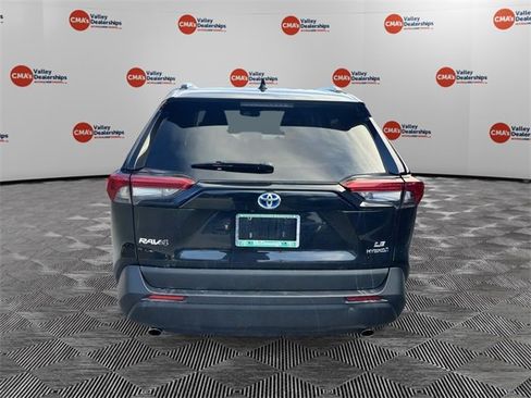 Used 2024 Toyota RAV4 LE image 6
