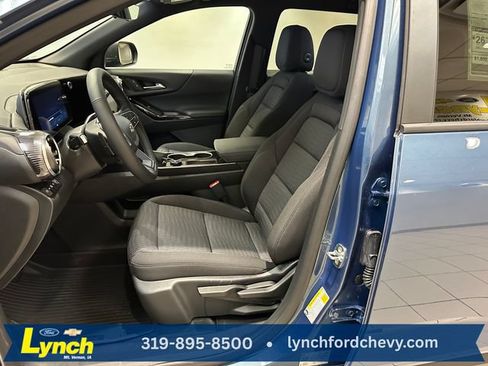 New 2027 Chevrolet Equinox LT w/ Safety and Technology Package AWD/4WD image 7