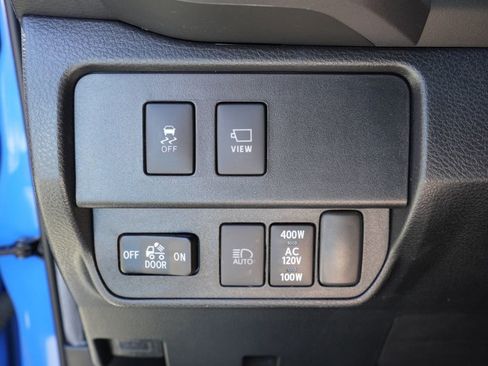 Used 2021 Toyota Tacoma TRD Off-Road w/ TRD Premium Off Road Package image 10