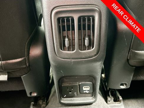 Used 2018 Jeep Compass Limited AWD/4WD image 26
