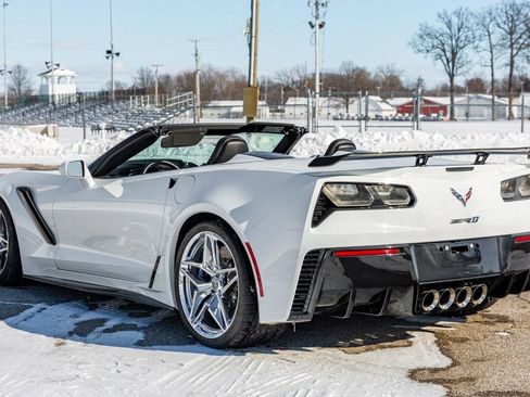Used 2019 Chevrolet Corvette ZR1 w/ Chrome Badge Package image 6