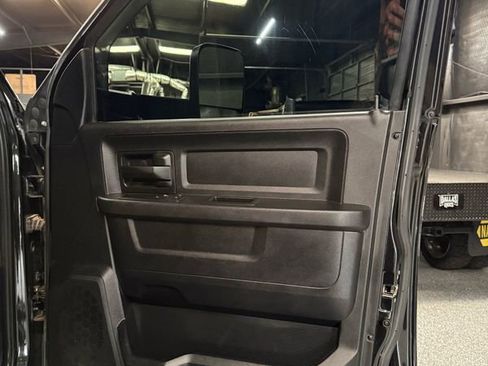 Used 2016 RAM 2500 Tradesman w/ Chrome Appearance Group image 22