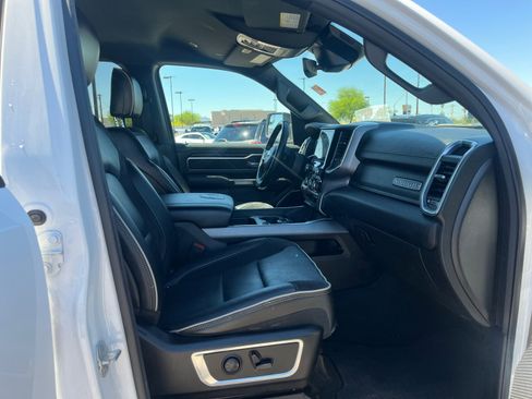 Used 2024 RAM 1500 Laramie image 19