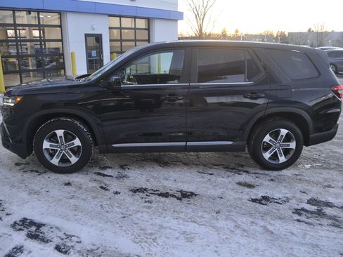 Used 2023 Honda Pilot EX-L image 4