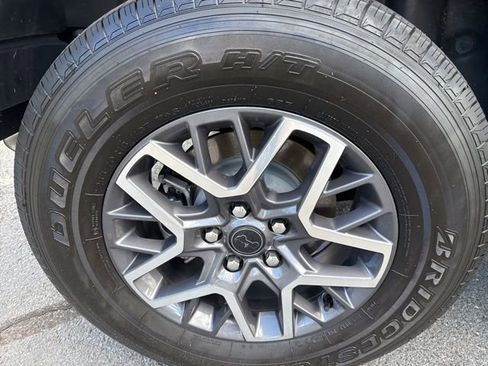 Used 2024 Jeep Wrangler Sahara image 9