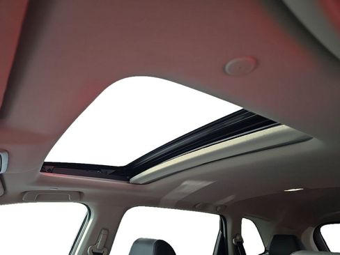 Used 2024 Honda CR-V EX-L image 6