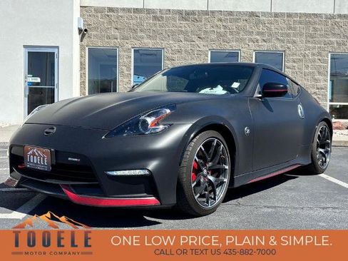 Used 2020 Nissan 370Z NISMO RWD image 1