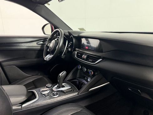Used 2022 Alfa Romeo Stelvio Sprint image 30
