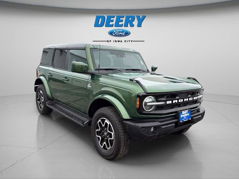 Certified 2025 Ford Bronco Outer Banks AWD/4WD image 9